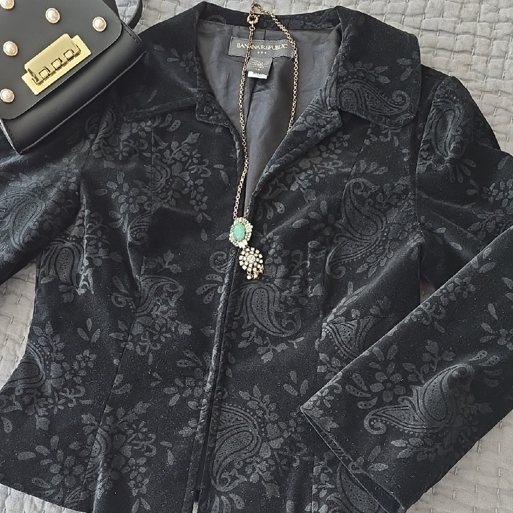 Banana Republic Factory Croo Velvet Jacket